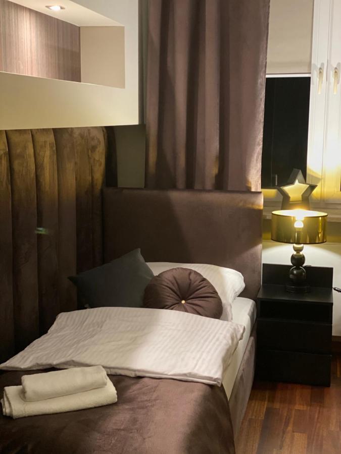 Family & Business Sauna Apartments Klonowa Nad Zalewem, Unikat Spa Kielce Esterno foto